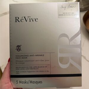 5 Volumizing Anti-Wrinkle Face Masks (Still sealed in box!)